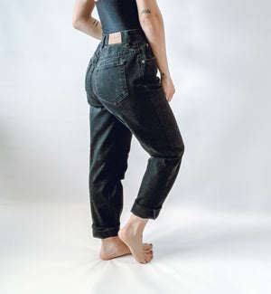 Black Liz Wear Mom Jeans